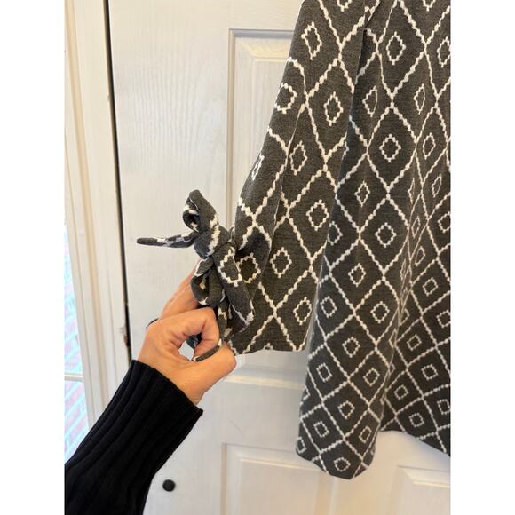 NWOT LOFT Gray Geometrical Midi Dress long sleeves Medium Petite - Picture 6 of 10